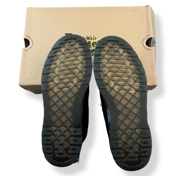 NEW Dr. Martens Zavala Black Lace Up Leather Boots - Picture 6 of 8